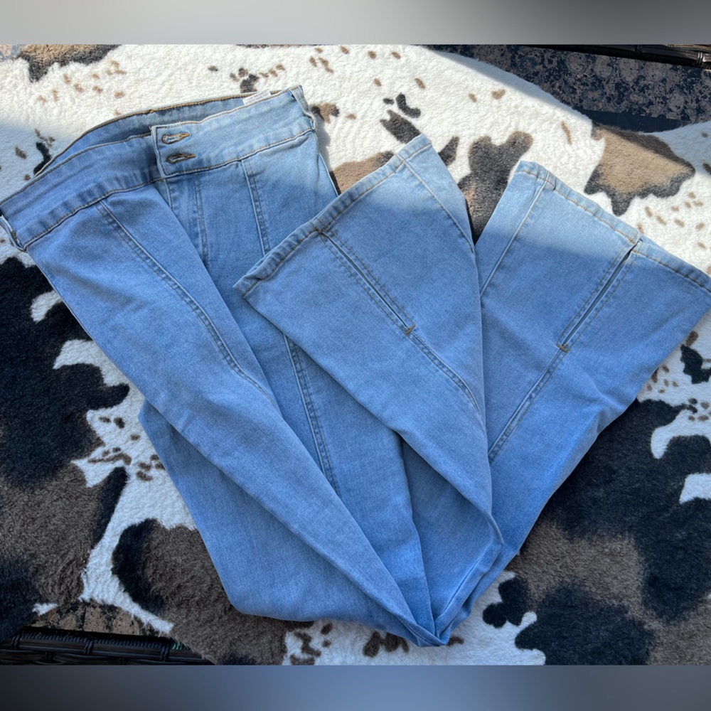 SHEIN jeans - worn once for a shoot - size 6
